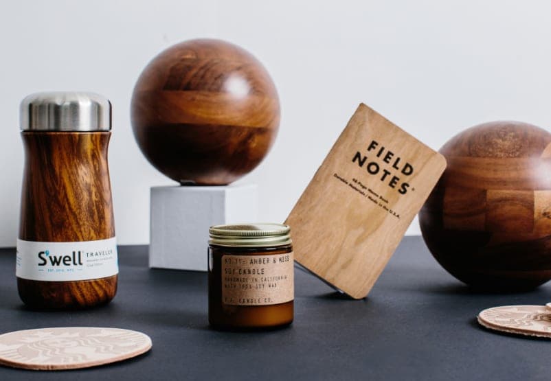 Produse din lemn gravate